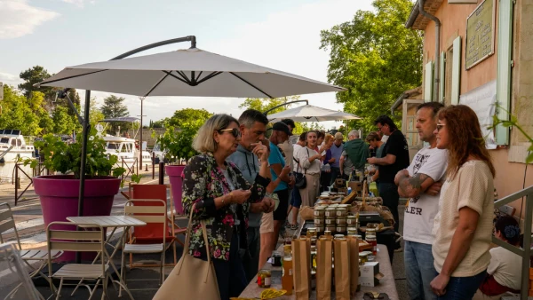 Rencontres gourmandes sur le port de Capestang